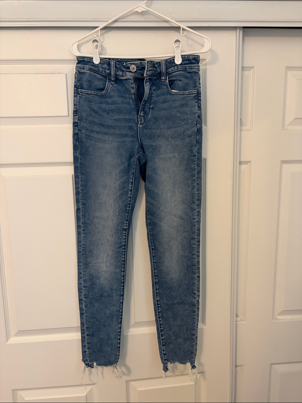 American Eagle Outfitters Women's Medium Blue High-Rise Skinny Ankle Jeans